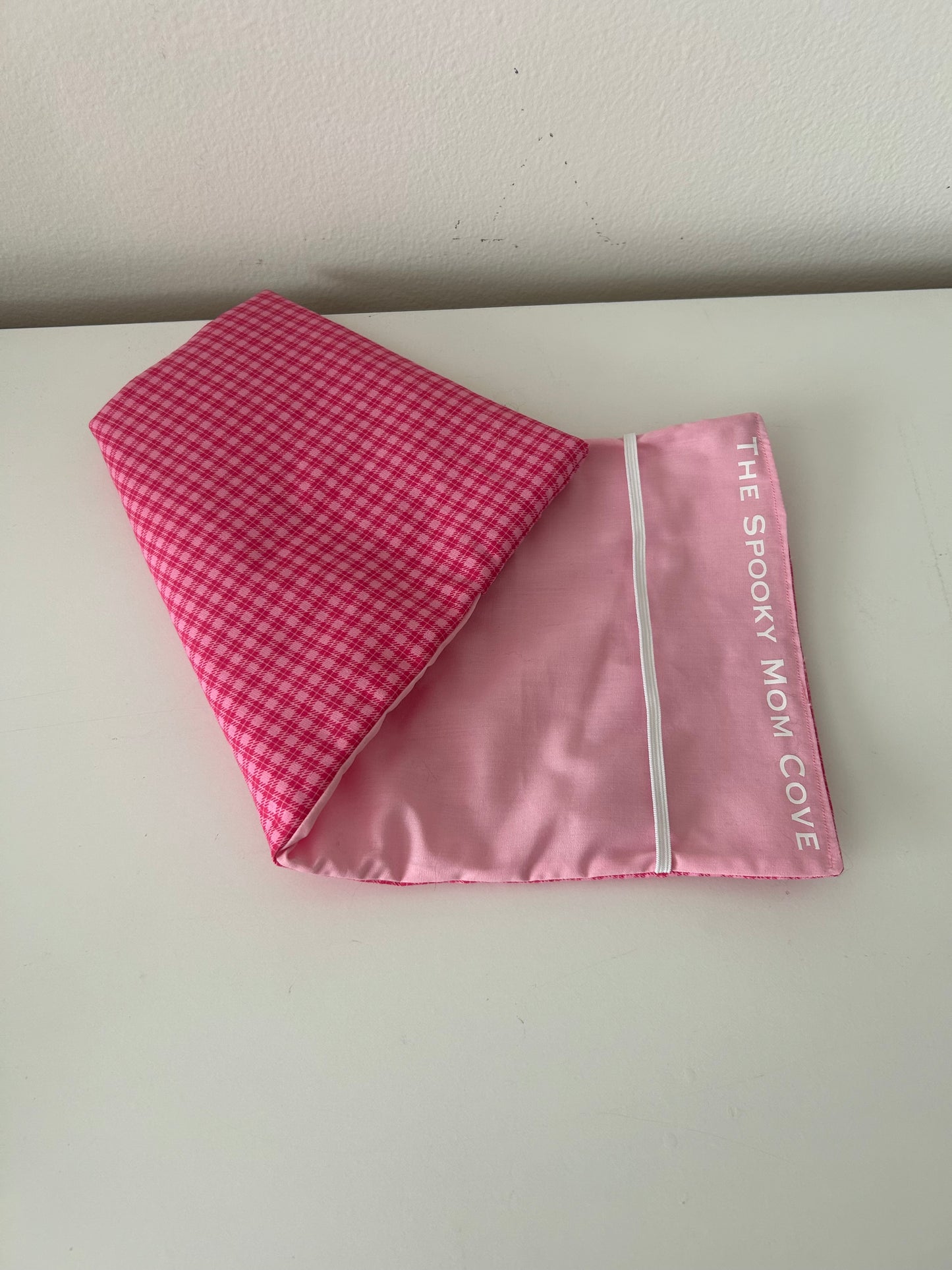 Hot Pink Plaid Adjustable Book Cover