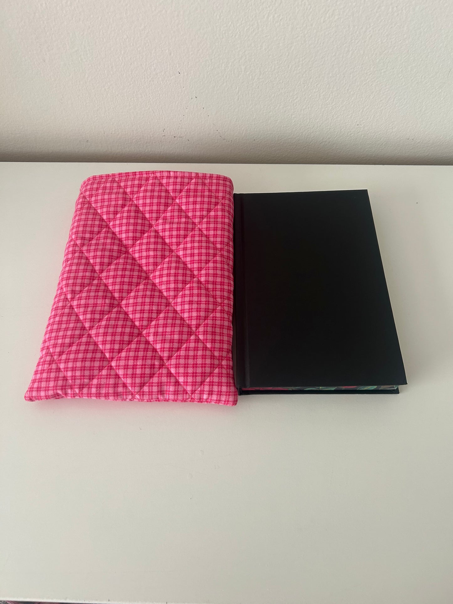 Hot Pink Plaid Vertical Booksleeve