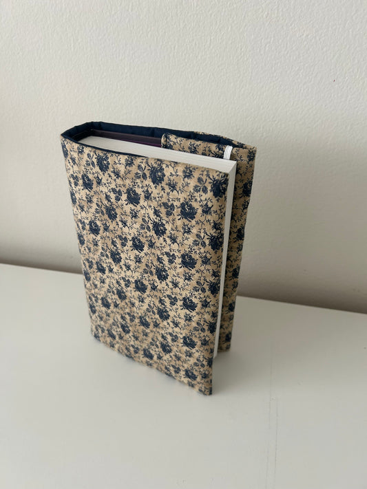 Blue Floral Adjustable Book Cover